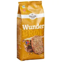 Bauck Mühle Backmischung Wunderbrot Gold mit Kurkuma 600 g - Nährwertangabe pro: 100 g - Energiegehalt (in kj): 1165 - Energiegehalt (in kcal): 279 - Fett: 15 - Gesättigte Fettsäuren: 2.1 - Produkttyp: Brot
