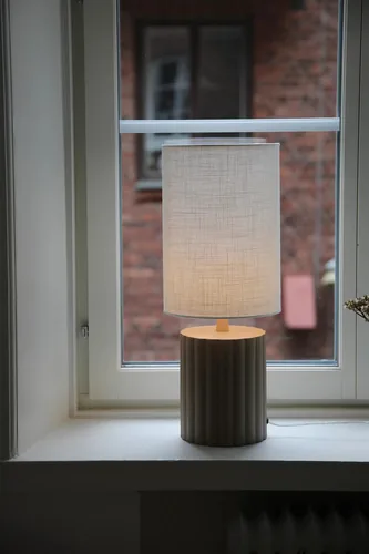 Markslöjd Tischleuchte CAN Beige 57 cm - Betriebsart: Netzbetrieb - Lampensockel: E27 - Farbtemperatur Kelvin: Keine Angabe - Zusätzliche Ausstattung: Keine - Gesamtleistung: 40 W - Dimmbar: nicht dimmbar