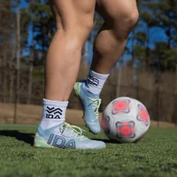 IDA Sports Fussballschuh Helia Pro FG/AG Hellblau, 38.5 - Detailfarbe: Hellblau - Zielgruppe: Damen - Sohlen: Kunstrasen (AG) - Nocken (FG) - Schuhgrösse (EU): 38.5