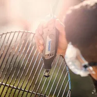 Dremel Multifunktionswerkzeug 3000-5 - Ausstattung: Ohne Zubehör - Set: Ja - Produktkategorie: Multifunktionswerkzeug - Werkzeugaufnahme: Spannzangen - Akkusystem: Keine - Funktionen: Bohren - Polieren - Gravieren - Trennen - Schleifen - Fräsen