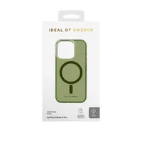 Ideal of Sweden Back Cover Clear Case iPhone 15 Pro Khaki - Grundfarbe: Grün - Fallsicher: Ja - Kompatible Hersteller: Apple - Detailfarbe: Grün - Mobiltelefon Kompatibilität: iPhone 15 Pro - Material: Polycarbonat (PC) - Thermoplastisches Polyurethan (TP