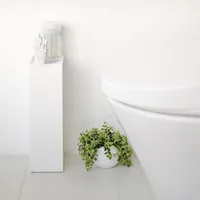 Yamazaki Toilettenpapierhalterung Tower Weiss - Anzahl Rollen: 3 - Befestigung: Keine - Detailfarbe: Weiss - Aufhängevorrichtung: Nein - Detailmaterial: Metall - Grundmaterial: Metall