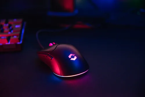 Speedlink Gaming-Maus VELOX Rechargeable RGB Schwarz - Maus Features: Beleuchtung - Bedienungsseite: Rechtshänder - Detailfarbe: Schwarz - Gewicht: 87 g - Verbindungsart: Verkabelt - Kabellos - Schnittstelle: USB-A