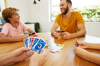 UNO Mattel Kartenspiel Klassik 2-10 Spieler 7