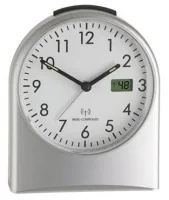 TFA Dostmann Funkwecker mit digitaler Sekundenanzeige Silber - Funktionen: Snooze-Funktion - Alarm - Weckfunktion - Ausstattung: Zeit - Hintergrundbeleuchtung - Datum - Displaytyp: Digital - Analog - Detailfarbe: Silber - Funksignal: Ja - Betriebsart: Bat
