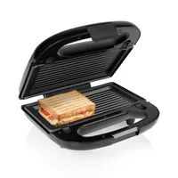 Tristar Sandwich-Toaster SA-3071 750 W - Produkttyp: Sandwich Toaster - Höhenverstellbar: Nein - Detailfarbe: Schwarz - Leistung: 750 W - Temperatur einstellbar: Nein - Anzahl unterschiedliche Grillplatten: 3