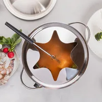 Kisag Fondue-Topf Gstaad Silber - Material: Edelstahl - Detailfarbe: Silber - Fondue Variante: Weinfondue - Fondue Chinoise - Fondue Bourguignonne - Spülmaschinenfest: Nein - Durchmesser: 20 cm - Kompatible Kochfelder: Backofen - Glaskeramik - Gas - Induk