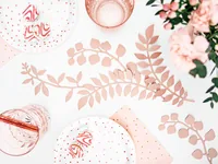 Partydeco Einwegteller Punkte 18 cm, 6 Stück, Weiss - Produkttyp: Einwegteller - Materialtyp: Papier - Material: Pappe - Detailfarbe: Weiss - Verpackungseinheit: 6 Stück