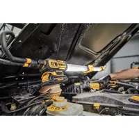 DEWALT Akku-Automotive-Lampe DCL045 12/18 V, Solo - Anwendungsbereich: Werkstatt - Produkttyp: Handleuchte - Betriebsart: Akkubetrieb - Akkusystem: DeWalt XR 18 V - Zusätzliche Ausstattung: Keine - Detailfarbe: Gelb - Schwarz