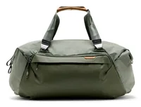 Peak Design Reise-Seesack 50 L Salbeigrün - Tragemöglichkeit: Handgriff - Schulterriemen - Detailfarbe: Salbeigrün - Zusatzfächer: Ja - Ausstattung: Handgriff - Reissverschluss - Zubehörfach - Anzahl Objektive: 0 - Bauform Kamera: Digitalkamera - Zubehör