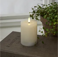 Star Trading LED-Kerze Flamme Flow, Ø 7.5 x 12.5 cm, Weiss - Betriebsart: Batteriebetrieb - Fernbedienung: Nein - Aussenanwendung: Nein - Höhe: 12.5 cm - Timerfunktion: Ja - Set: Nein