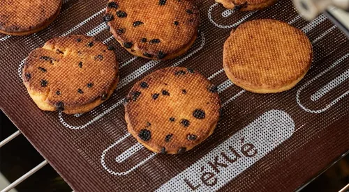 Lékué Backmatte mikroperforiert, Silikon, 40 x 30 cm - Backpapierart: Wiederverwendbar - Eigenschaften: Keine Eigenschaft - Zertifikate: Keine Zertifizierung - Verpackungseinheit: 1 Stück - Breite: 30 cm - Länge: 40 cm
