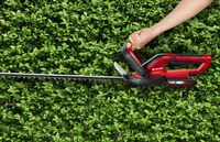 Einhell Akku-Heckenschere GE-CH 1855/1 Li – Solo - Ausstattung: Ohne Akku & Ladegerät - Akkusystem: Einhell Power X-Change - Schwertlänge: 62 cm - Betriebsart: Akkubetrieb