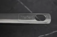 Tefal Bratpfanne Virtuoso 24 cm - Material: Aluminium - Keramik - Pfannentyp: Bratpfanne - Kompatible Kochfelder: Backofen - Glaskeramik - Feuer - Gas - Grillrost - Halogen - Induktion - Eisenplatten - Elektro - Antihaftbeschichtung: Nein - Detailfarbe: S