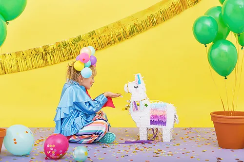 Partydeco Pinata Lama, 41 x 49.5 x 10 cm, Weiss, 1 Stück - Motiv: Lama - Detailfarbe: Weiss
