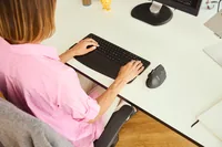 Contour Balance Keyboard Full-Size wrist rest schwarz