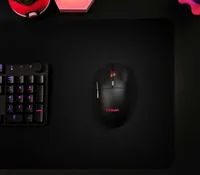 Trust Gaming-Maus GXT 926 Redex II - Maus Features: Seitliche Zusatztasten - Beleuchtung - Programmierbare Tasten - Bedienungsseite: Rechtshänder - Detailfarbe: Schwarz - Gewicht: 99 g - Verbindungsart: Kabellos - Schnittstelle: USB-C