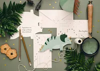 Partydeco Einladungskarte Triceratops 6 Stück - Motiv: Dinosaurier - Papierformat: 18.5 x 9.4 cm - Verpackungseinheit: 6 Stück - Inkl. Couvert: Ja - Anlass: Geburtstag