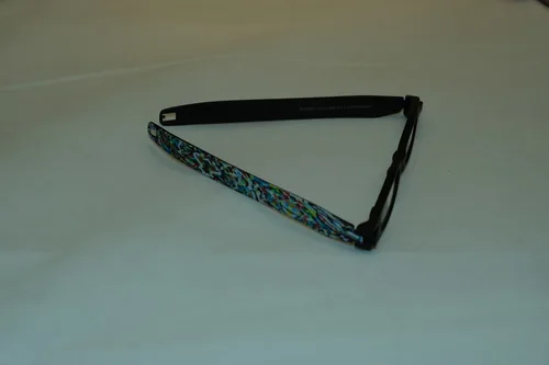 Figoline Lesebrille Hundertwasser +1,5 - Grössensystem: EU - Brillenglasfarbe: Klar - Zielgruppe: Unisex - Sehstärke: +1 -5 - Brillenform: Rechteckig - Kopfbreite: Normal