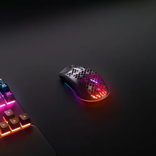 Steel Series Gaming-Maus Aerox 3 Wireless Schwarz - Maus Features: Spritzwassergeschützt - Programmierbare DPI-Einstellung - Staubgeschützt - RGB-Beleuchtung - Daumentaste - Beleuchtung - Bedienungsseite: Rechtshänder - Detailfarbe: Schwarz matt - Schwarz