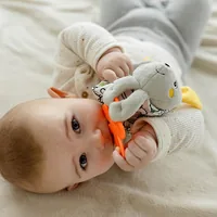 fehn Schmusetuch DoBabyDoo Hase - Material: Bouclette - Druckstoff - Frottee - Softvelour - Detailfarbe: Gelb - Orange - Türkis