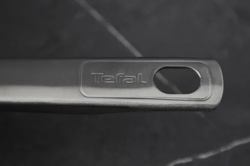 Tefal Bratpfanne Virtuoso 24 cm - Material: Aluminium - Keramik - Pfannentyp: Bratpfanne - Kompatible Kochfelder: Backofen - Glaskeramik - Feuer - Gas - Grillrost - Halogen - Induktion - Eisenplatten - Elektro - Antihaftbeschichtung: Nein - Detailfarbe: S