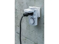Max Hauri Zeitschaltuhr IP55 24 h Mechanisch - Montage: Zwischenstecker - Kürzeste Schaltzeit: 15 min - Anwendungsbereich: Outdoor - Indoor - Anzahl Schaltpunkte: 24 - Funktionsweise Zeitschaltuhr: Mechanisch - Funktionen: Dauerbetrieb Ein/Aus