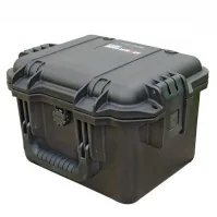 Peli Schutzkoffer Storm iM2075 ohne Schaumstoffeinlage, Schwarz - Produkttyp: Schutzkoffer - Widerstandsfähigkeit: IP67 - Schlagfest - Staubgeschützt - Wassergeschützt - Breite: 300 mm - Nutzinhalt Gesamt: 8.46 l - Detailfarbe: Schwarz - Ausstattung: Dopp