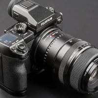 Viltrox Objektiv-Konverter DG-GFX 45 mm - Kompatible Hersteller: Fujifilm - Konvertertyp: Makro - Kamera-Bajonett: Fujifilm G-Mount