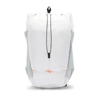 Peak Design Fotorucksack Outdoor-Rucksack 25L – Weiss - Tragemöglichkeit: Rucksack - Tragegriff - Detailfarbe: Weiss - Zusatzfächer: Ja - Gewicht: 1.15 kg - Rucksack Typ: Tagesrucksack - Ausstattung: Handgriff - Reissverschluss - Zubehörfach