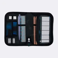 Beckmann Schulthek-Set Classic Magic League 6-teilig - Altersempfehlung ab: 6 Jahren - Wasserabweisend: Ja - Detailfarbe: Dunkelblau - Schwarz - Gewicht: 940 g - Volumen: 22 l - Motiv: Fussball