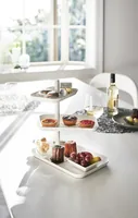 Yamazaki Etagere Tower 3-stufig, Weiss - Produkttyp: Etagere - Materialtyp: Metall - Material: Metall - Detailfarbe: Weiss - Anzahl Etagen: 3 × - Stapelbar: Nein