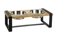 Designed by Lotte Napf-Set Karinto Braun, 2 x 1.3 l - Material: Metall - Holz - Edelstahl - Tierart: Hund - Produkttyp: Wassernapf - Futternapf