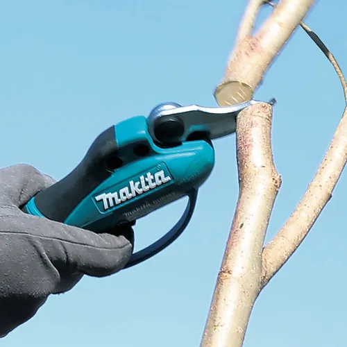 Makita DUP362Z power shear/nibbler