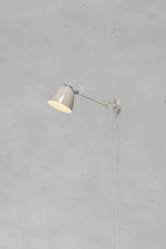 Markslöjd Tilt Wandleuchte Grau/Beige - Smart Home: Nicht kompatibel - Dimmbar: nicht dimmbar - Anwendungsbereich: Indoor - Betriebsart: Netzbetrieb - Zusätzliche Ausstattung: Ein/Aus-Schalter - Lampensockel: E27