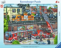 Ravensburger Puzzle Feuerwehreinsatz an den Bahngleisen 48 Teile - Motiv: Fahrzeuge - Altersempfehlung ab: 4 Jahren - Tiefe: 0.5 cm - Breite: 37.3 cm - Effekte: Grosse Puzzleteile - Nachhaltigkeit: FSC®