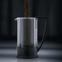 Bodum Kaffeebereiter Brazil Schwarz, 1 l - Materialtyp: Kunststoff - Material: Borosilikatglas - Kunststoff - Zubereitungssystem: Kanne - Anzahl Tassen: 8 × - Spülmaschinenfest: Ja - Fassungsvermögen: 1 l