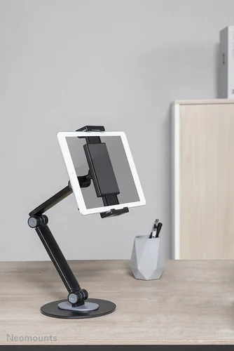 NEOMOUNTS Standfuss DS15-550BL1 - Eigenschaften: Neigbar - Drehbar - Schwenkbar - Bildschirmdiagonale: 12.9  - Detailfarbe: Schwarz - Tablet Kompatibilität: Universal