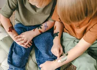 Partydeco Tattoo Set Dinosaurier - Kategorie: Dinos - Altersempfehlung ab: Ohne Altersfreigabe