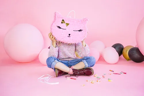 Partydeco Pinata Katze, 35 x 27 x 9 cm, Rosa, 1 Stück - Motiv: Katze - Detailfarbe: Rosa