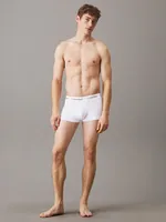Calvin Klein Wäsche 3P Low Rise Trunk Weiss, XS - Farbe: Weiss - Detailfarbe: Weiss - Material: Baumwolle - Elasthan - Zielgruppe: Herren - Altersgruppe: Erwachsene - Produkttyp: Shorts