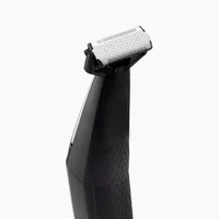 Babyliss Triple S T880E - Rasierart: Nass und Trocken - Körperbereich: Bart - Gesicht - Detailfarbe: Schwarz - Minimale Schnittlänge: 0.2 mm - Maximale Schnittlänge: 3 mm - Trimmer Funktionen: Bartschneider - Präzisionstrimmer - Rasieraufsatz