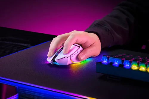 Razer Gaming-Maus Razer Basilisk V3 Pro 35k Weiss - Maus Features: Umschaltbare DPI-Auflösung - RGB-Beleuchtung - Seitliche Zusatztasten - Daumentaste - Beleuchtung - Ein-/Ausschalter - Scrollrad - Integrierter Speicher - Bedienungsseite: Rechtshänder - D