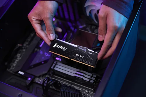 Kingston Technology FURY Beast RGB Speichermodul 8 GB 1 x 8 GB DDR5 5200 MT/s 288-pin DIMM