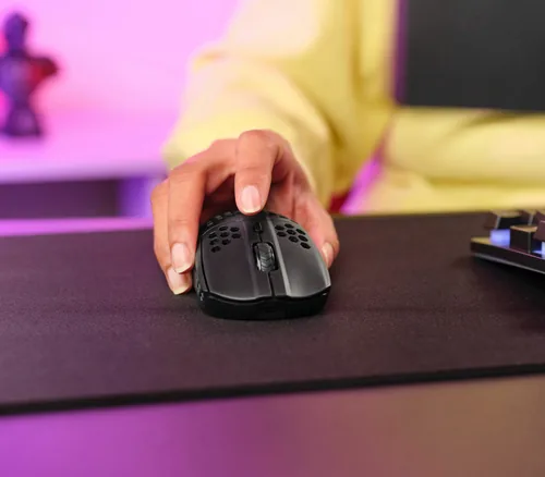 Trust Gaming-Maus GXT929 Helox Schwarz - Maus Features: Umschaltbare DPI-Auflösung - Daumentaste - Beleuchtung - Scrollrad - Bedienungsseite: Rechtshänder - Detailfarbe: Schwarz - Gewicht: 73 g - 75 g - Verbindungsart: Kabellos - Schnittstelle: USB-A