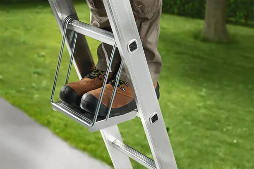 Hailo Einhängetritt SafetyLine - Anzahl Stufen: 1 × - Belastbarkeit: 150 kg - Höhe: 0 cm - Produkttyp: Einhängetritt