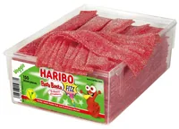 Haribo Int. Gummibonbons Veggie Pasta Basta Erdbeer 150 Stück - Produkttyp: Gummibonbons - Nährwertangabe pro: 100 g - Energiegehalt (in kj): 1500 KJ - Energiegehalt (in kcal): 353 Kcal - Fett: 1.1 g - Gesättigte Fettsäuren: 1.1 g
