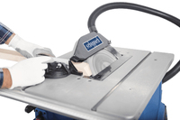 Scheppach Tischkreissäge HS100S - Ausstattung: Ohne Zubehör - Für Material: Holz - Set: Nein - Produktkategorie: Tischkreissäge - Werkzeugaufnahme: Spindelarretierung - Akkusystem: Netzbetrieb (kein Akku)