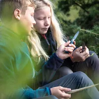 opinel Kindermesser N°7 Outdoor junior Rot - Typ: Klappmesser - Schalenmaterial: Kunststoff - Funktionen: Keine - Einhandklinge: Ja - Verriegelung: Arretierbare Klinge - Anzahl Funktionen: 1-10