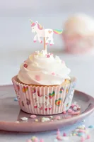 Städter Muffin Backform Maxi Einhorn 50 Stück - Materialtyp: Papier - Material: Papier - Nachhaltigkeit: Nicht angegeben - Backform Typ: Muffin-Backform - Motiv: Einhorn - Detailfarbe: Mehrfarbig